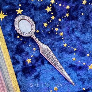"Friend" Spoon picture frame | Enamel Pin